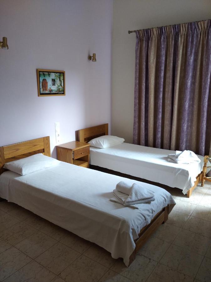 Hotel Ion Kaména Voúrla Eksteriør bilde